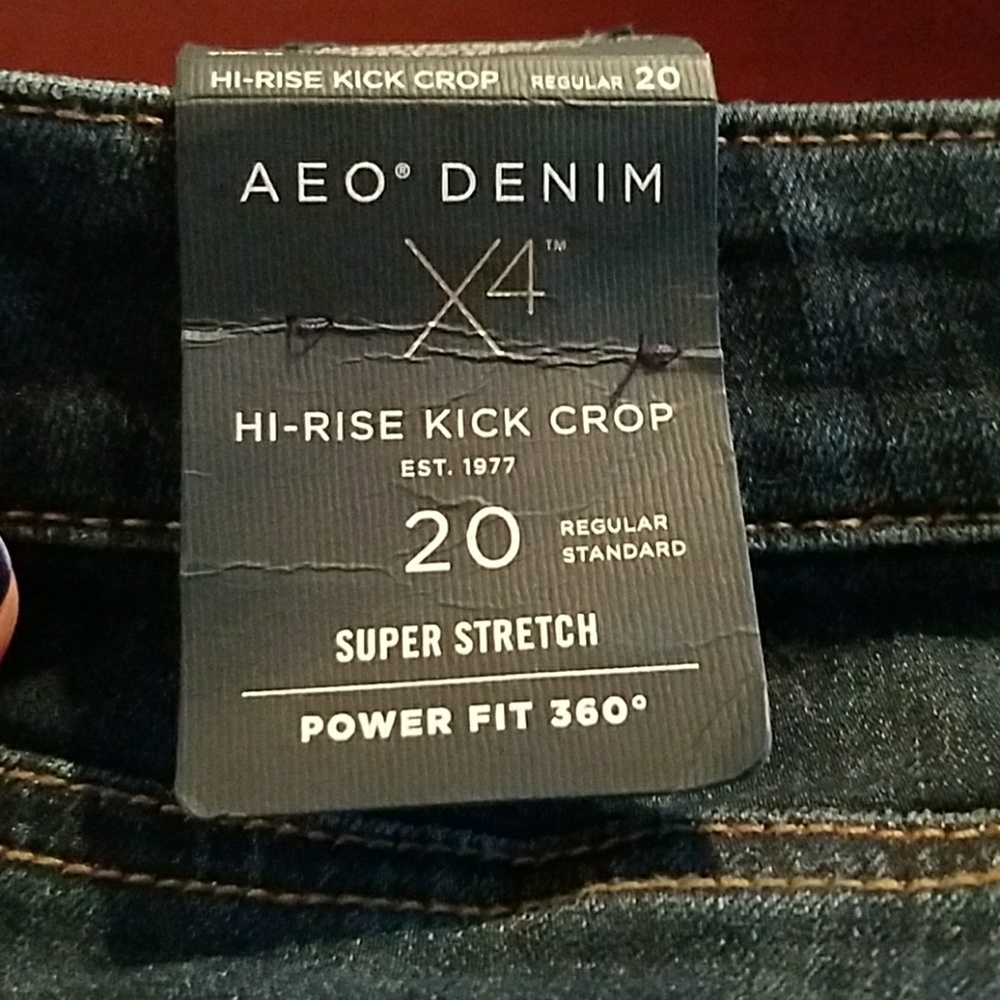 American Eagle Outfitters kick crops